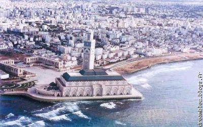 une vue panoramique du mosquee Hassan II.